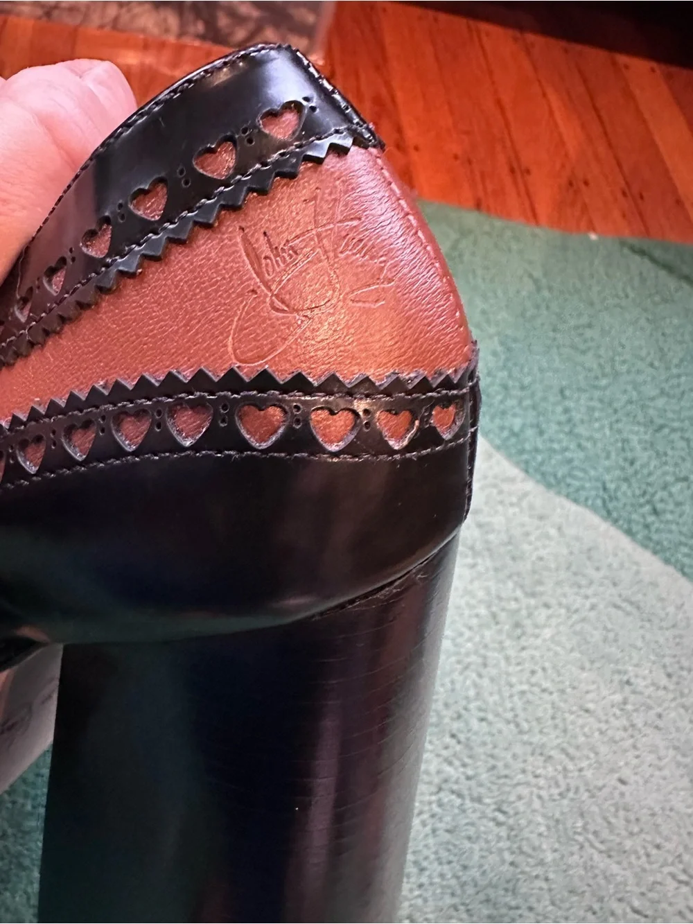 Fluevog LIKE NEW Lasting Impressions Meraki brogue heart platform heel loafer-11